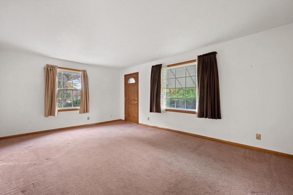 Photo of 11126 W Freistadt ROAD, Mequon, WI 53097 (MLS # 1940653)