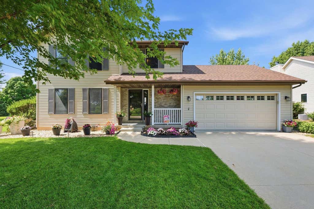 Photo of 5478 Shale ROAD, Fitchburg, WI 53711 (MLS # 2027269)
