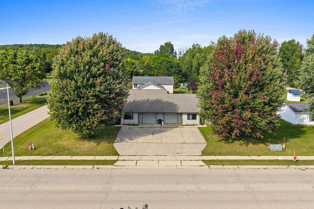 Photo of 1150 Schabow STREET, Gresham, WI 54128 (MLS # 50315971)