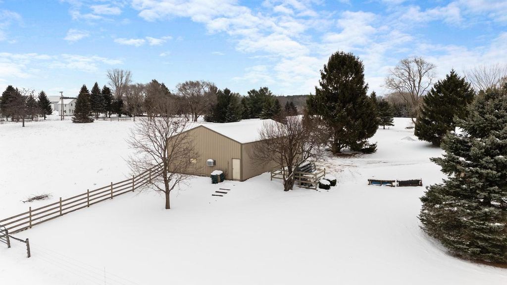 Photo of W9158 Horseshoe ROAD, Beaver Dam, WI 53916 (MLS # 2012724)