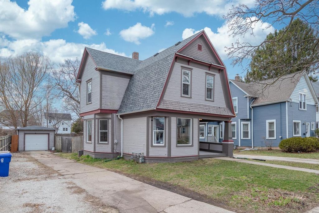 Photo of 6562 5th AVENUE, Kenosha, WI 53143 (MLS # 1956278)