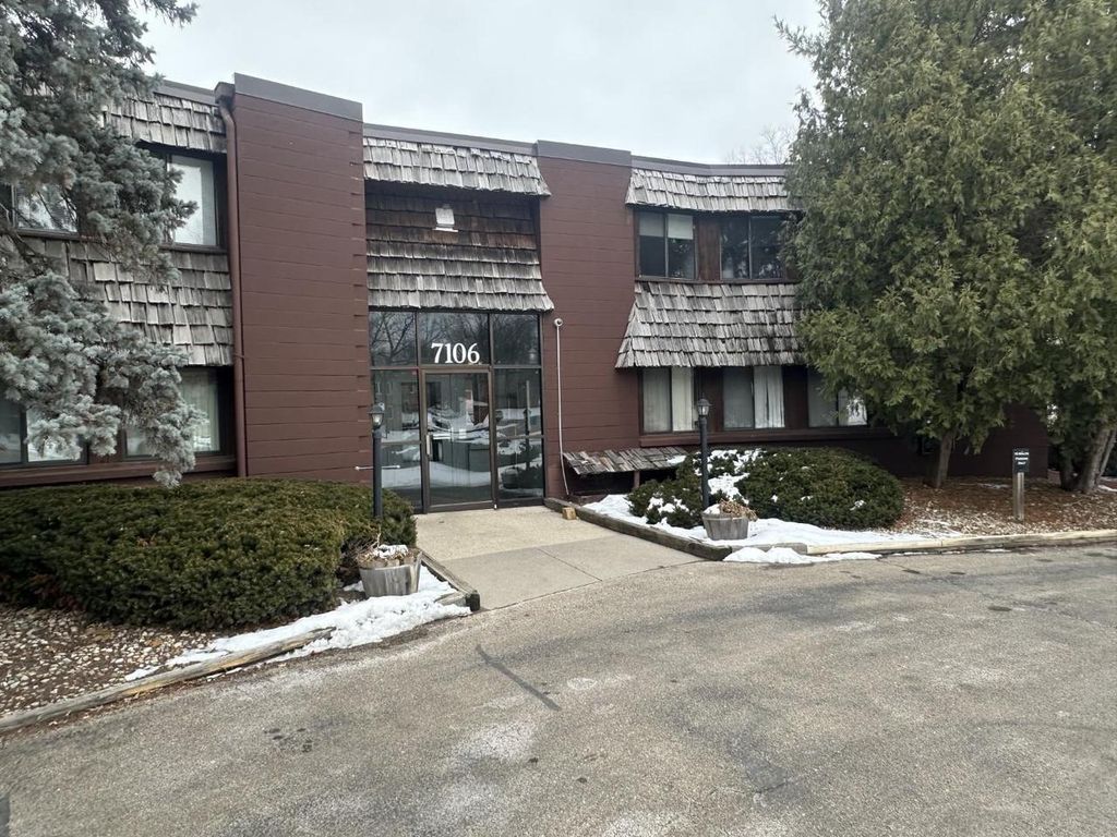 Photo of 7106 Fortune DRIVE #1, Middleton, WI 53562 (MLS # 2017865)