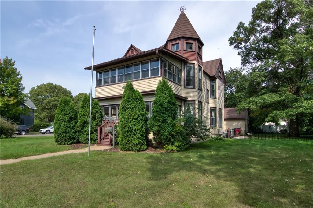 Photo of 324 Coleman STREET, Chippewa Falls, WI 54729 (MLS # 1595550)