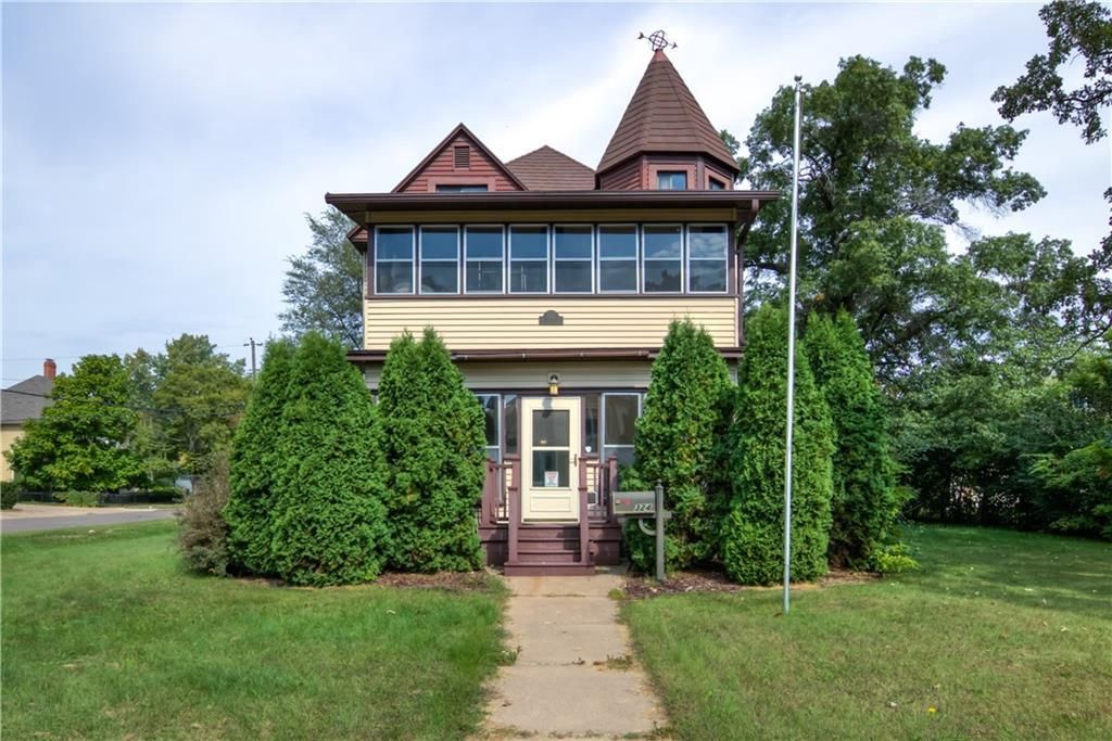 Photo of 324 Coleman STREET, Chippewa Falls, WI 54729 (MLS # 1595550)