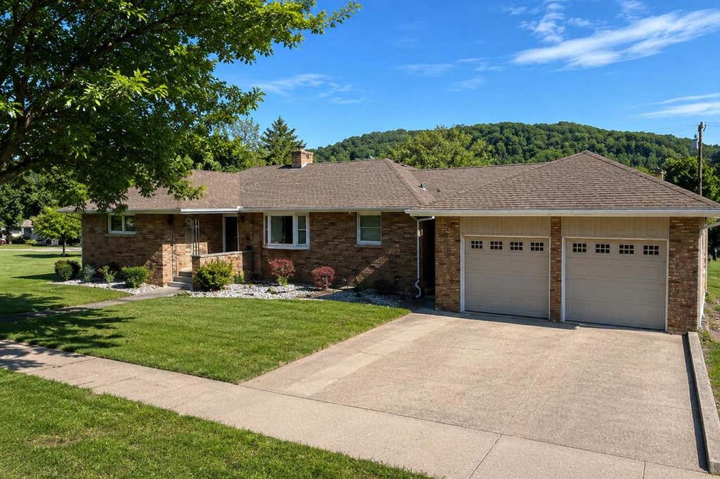 Photo of 220 N Ohio STREET, Prairie Du Chien, WI 53821 (MLS # 2027463)