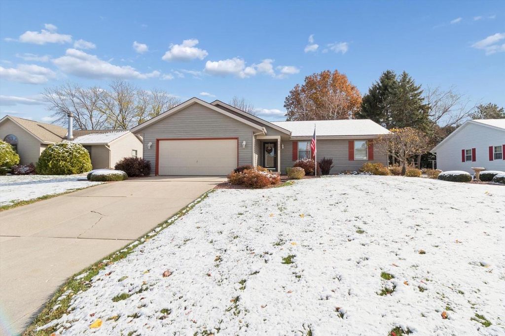 Photo of 1520 Shannon DRIVE, Janesville, WI 53546 (MLS # 2011807)