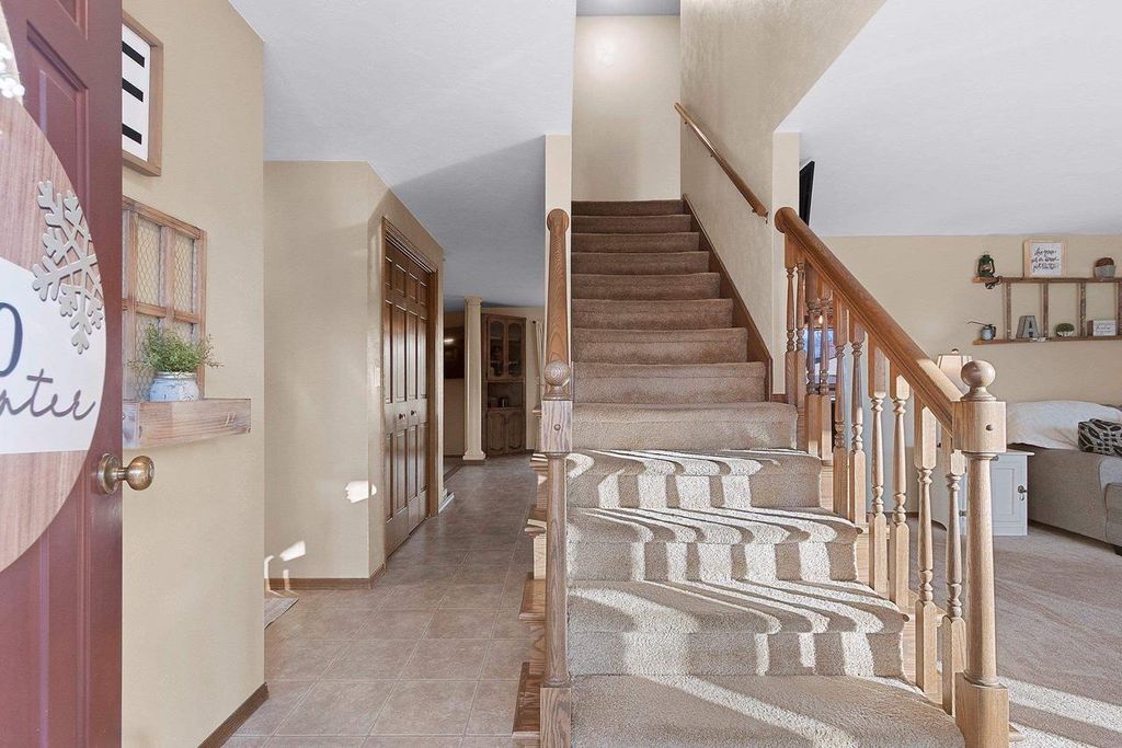 Photo of 2441 Ingold COURT, Green Bay, WI 54313 (MLS # 50321919)