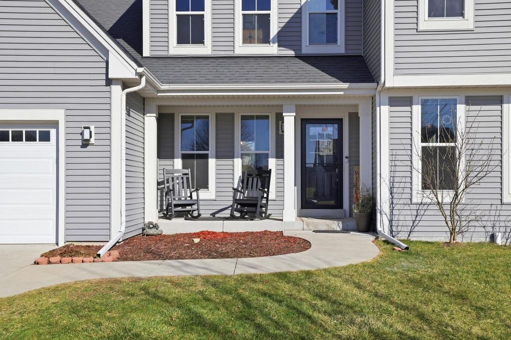 Photo of 717 Chadwick DRIVE, Watertown, WI 53094 (MLS # 1957964)