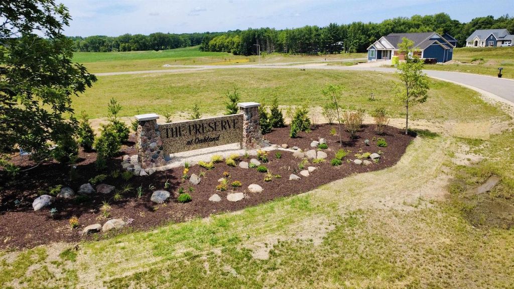 Photo of Lot 6 Blue Violet COURT, Cambridge, WI 53523 (MLS # 2010400)
