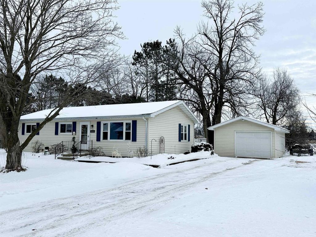 Photo of 1727 N Superior STREET, Antigo, WI 54409 (MLS # 22600716)