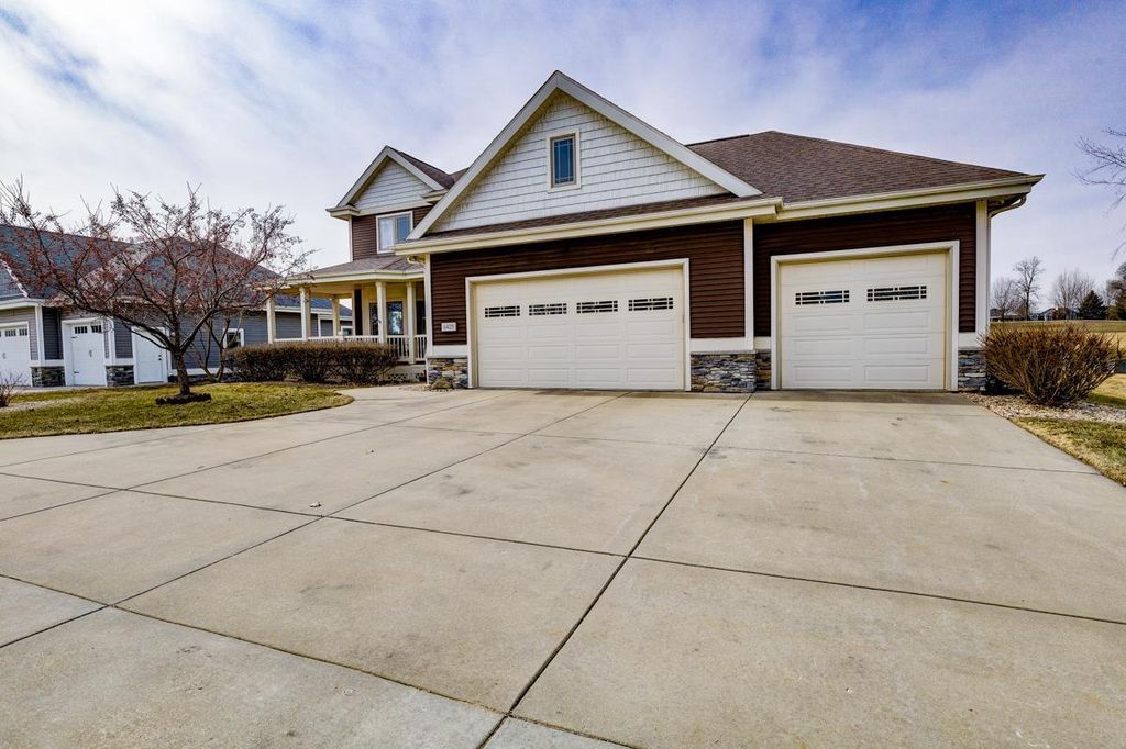 Photo of 1425 Nels COURT, Waunakee, WI 53597 (MLS # 2019089)