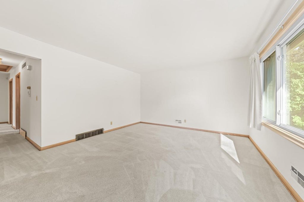 Photo of 4741 N 73rd STREET, Milwaukee, WI 53218 (MLS # 1985621)