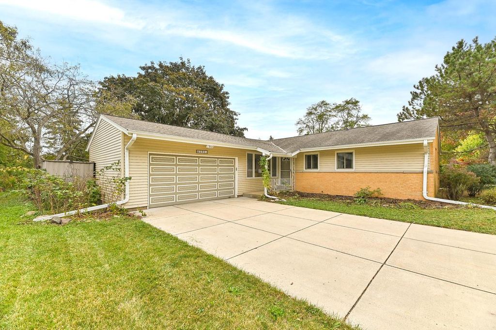 Photo of 8590 N Regent ROAD, Fox Point, WI 53217 (MLS # 1939310)