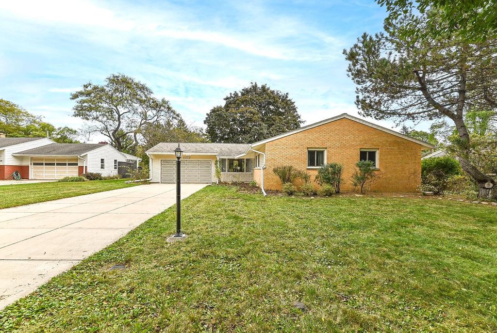 Photo of 8590 N Regent ROAD, Fox Point, WI 53217 (MLS # 1939310)