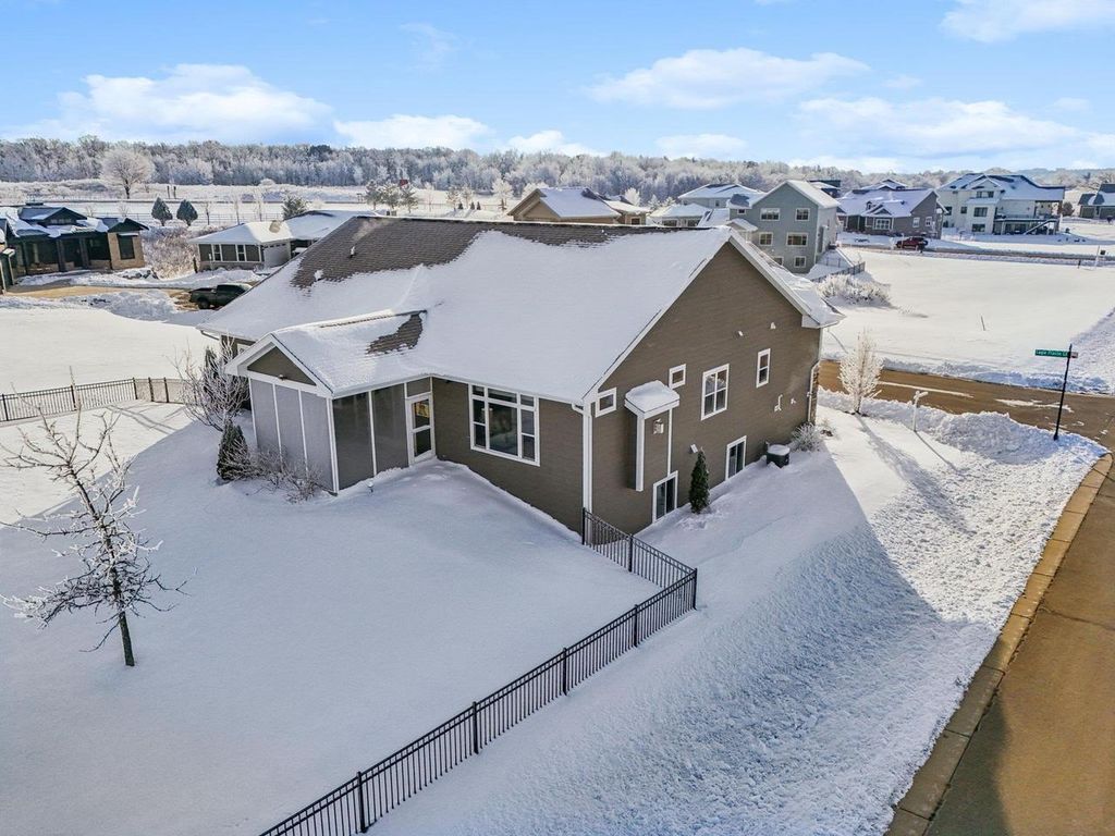 Photo of 5830 Eagle Prairie COURT, Middleton, WI 53597 (MLS # 2012993)