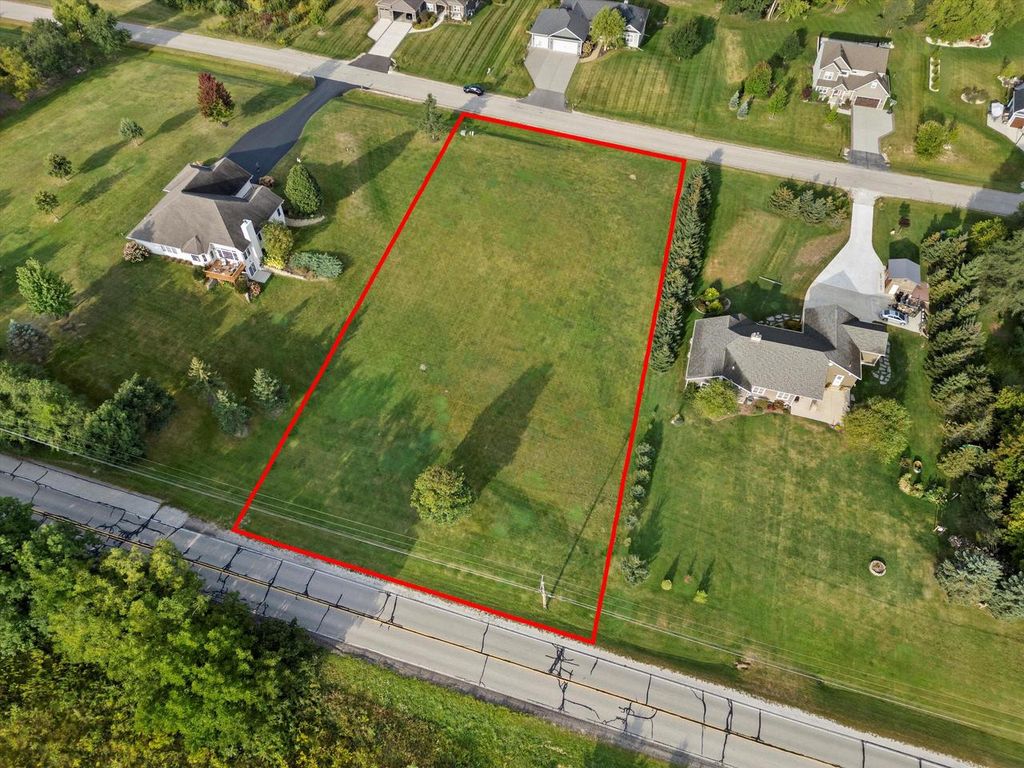 Photo of 6601 Foxtail LANE, Burlington, WI 53105 (MLS # 1934562)