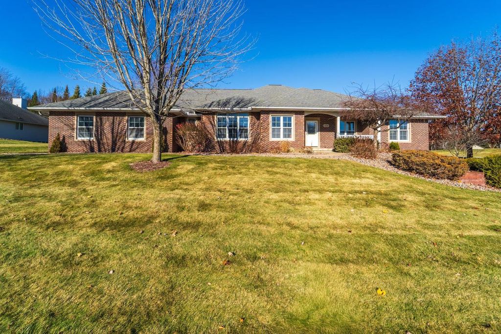 Photo of 3110 Sandgate COURT, Weston, WI 54476 (MLS # 22505392)