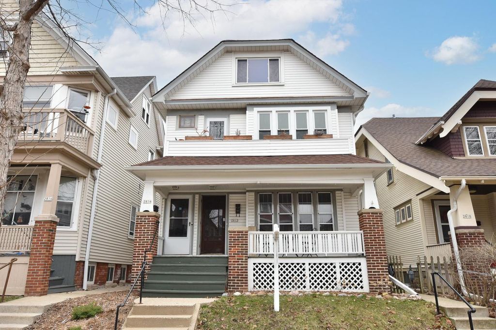 Photo of 2812 N Fratney STREET #2814, Milwaukee, WI 53212 (MLS # 1954993)