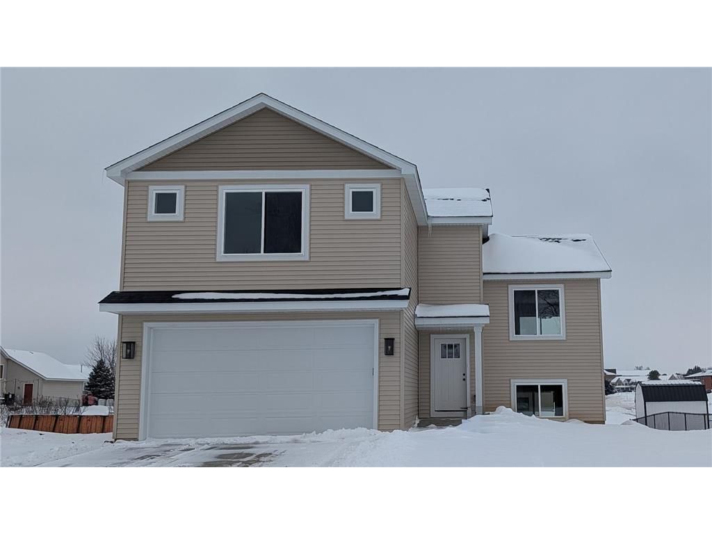 Photo of 1060 Sharptail RUN, New Richmond, WI 54017 (MLS # 7004201)