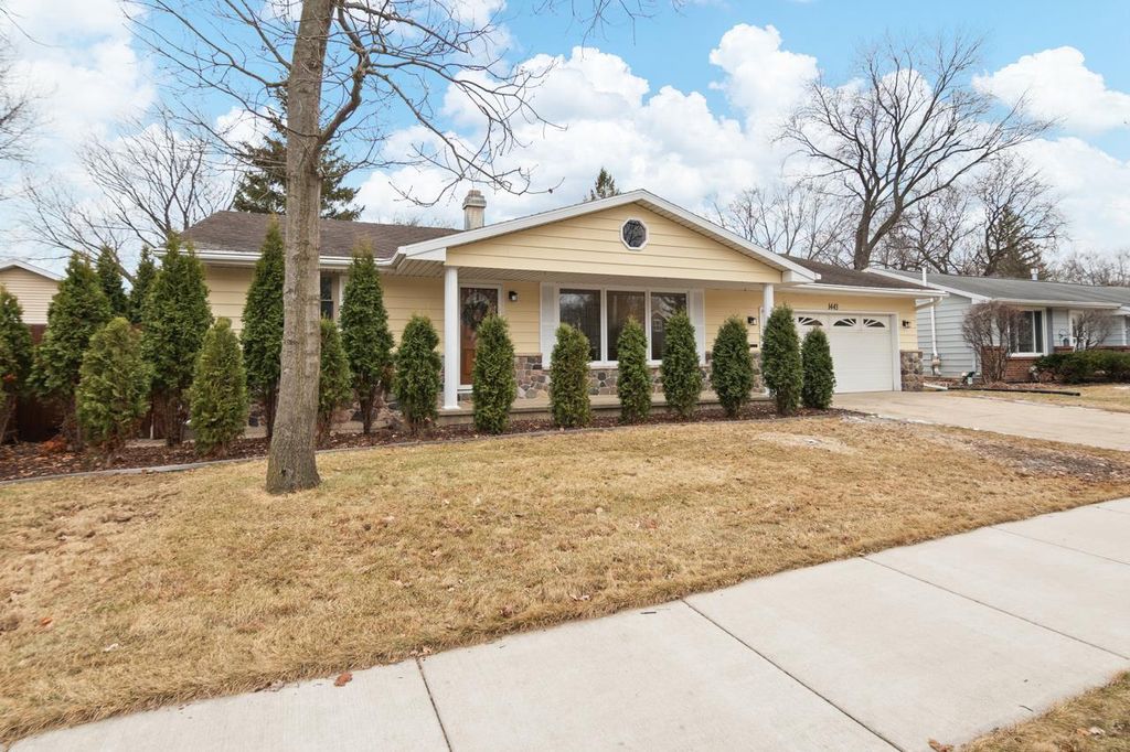 Photo of 1443 E Calumet STREET, Appleton, WI 54915 (MLS # 50321860)