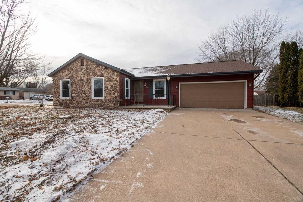 Photo of 1575 Covington STREET, Oshkosh, WI 54904 (MLS # 50320199)