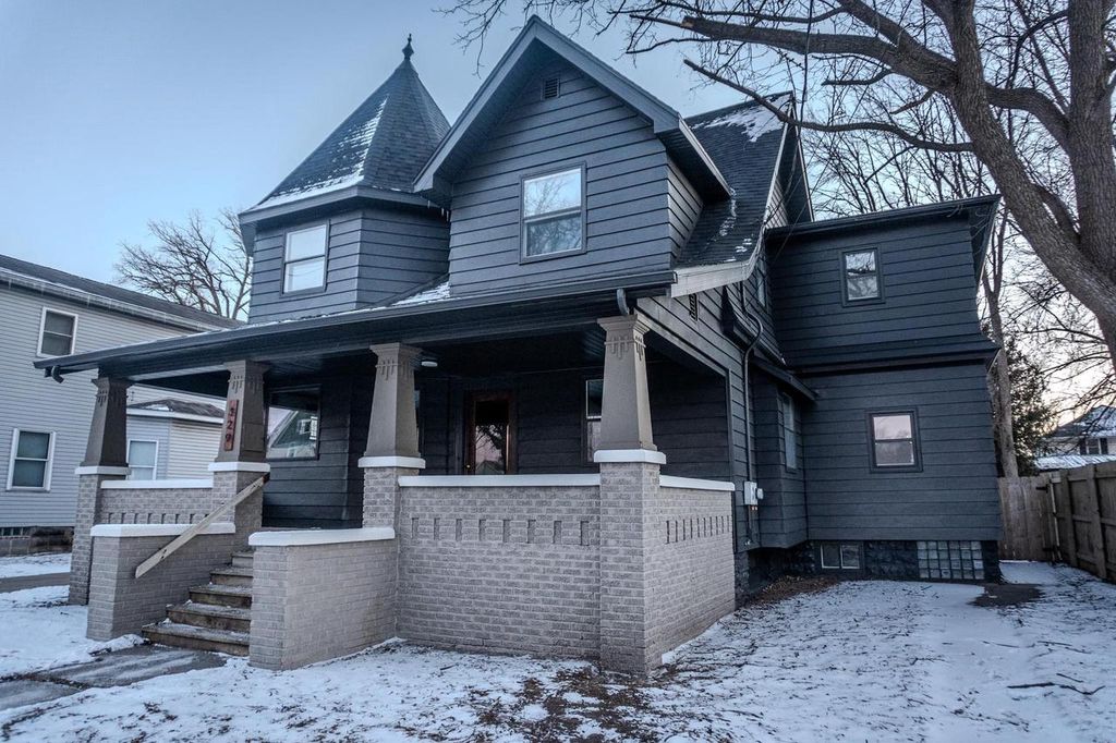 Photo of 329 Taylor STREET, Kaukauna, WI 54913 (MLS # 50321537)