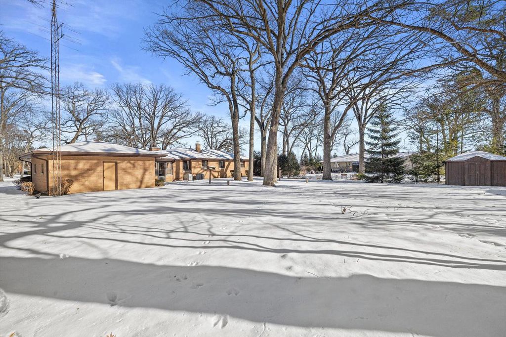 Photo of 3925 83rd PLACE, Kenosha, WI 53142 (MLS # 1949004)
