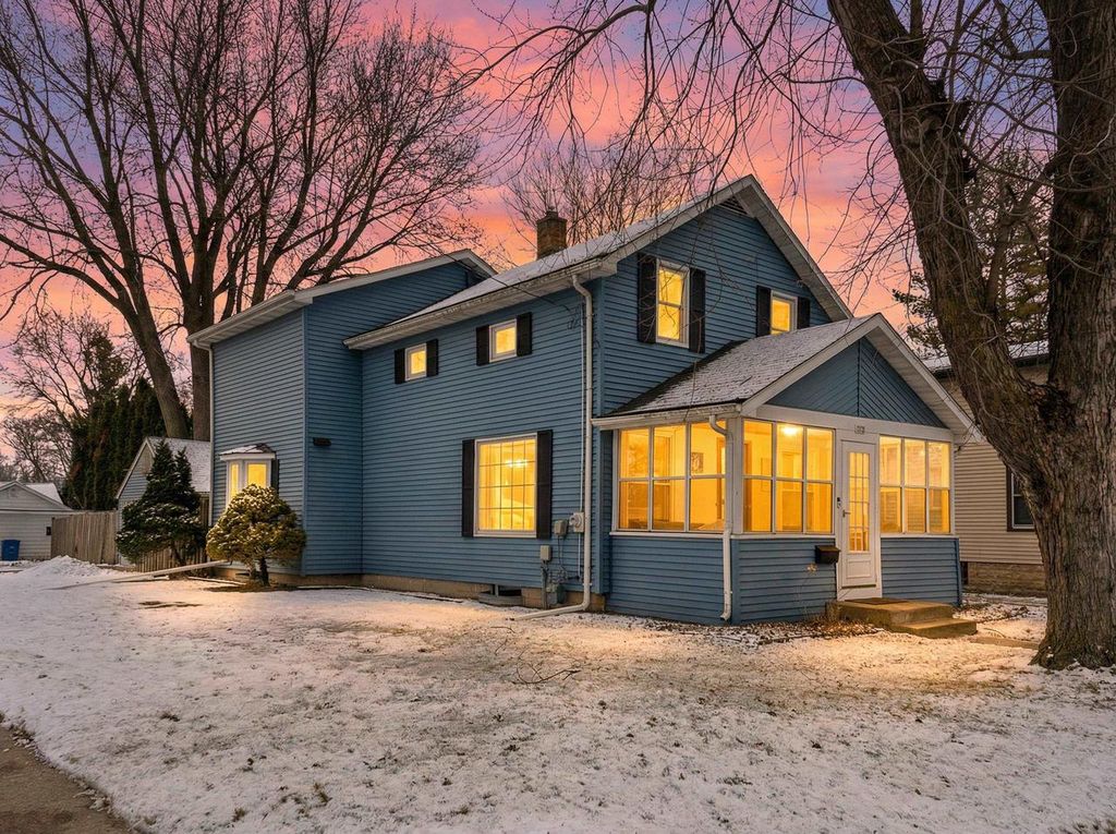 Photo of 1846 Sheridan STREET, Oshkosh, WI 54901 (MLS # 50321438)