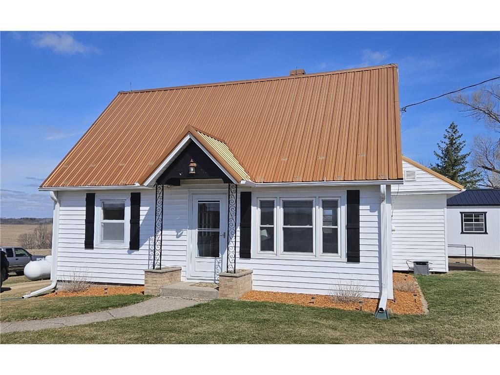 Photo of W1458 County Road G, Elmwood, WI 54740 (MLS # 7061210)