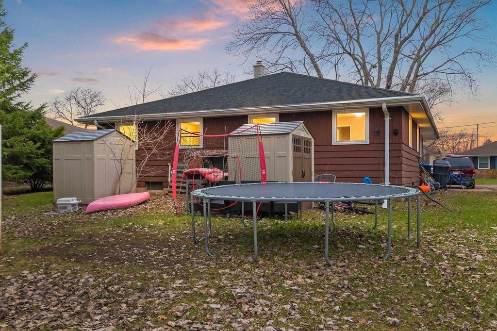 Photo of 612 Knight AVENUE, Neenah, WI 54956 (MLS # 50323820)