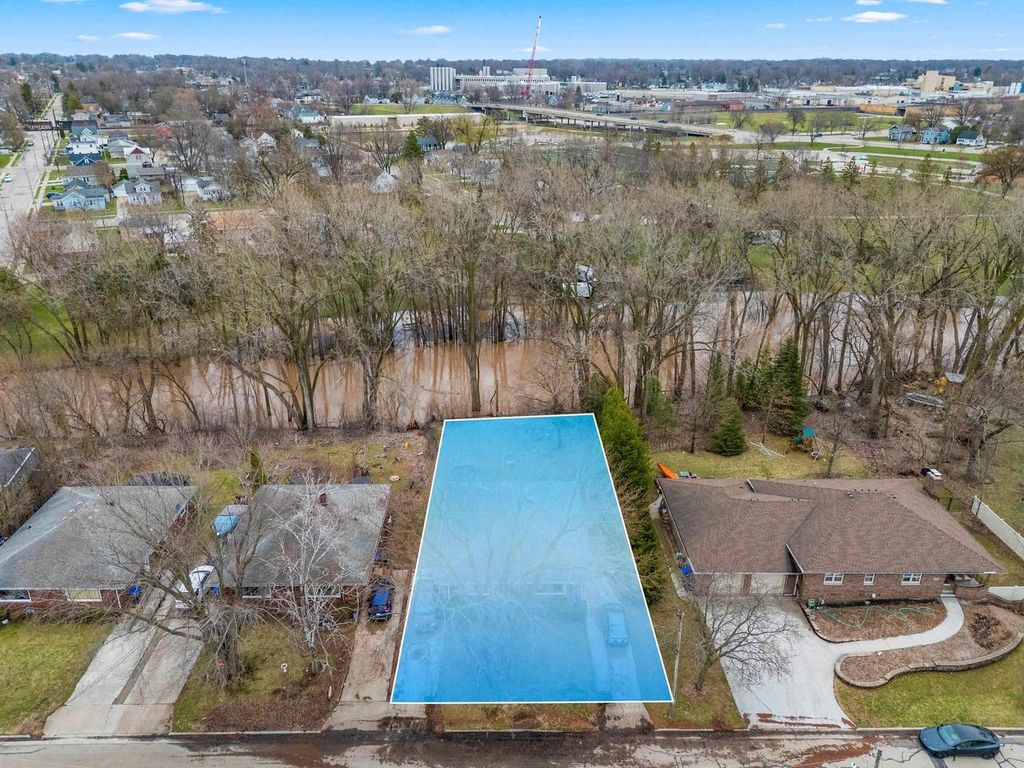 Photo of 612 Knight AVENUE, Neenah, WI 54956 (MLS # 50323820)