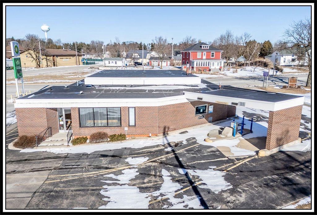 Photo of 132 E Main STREET, Hortonville, WI 54944 (MLS # 50320727)