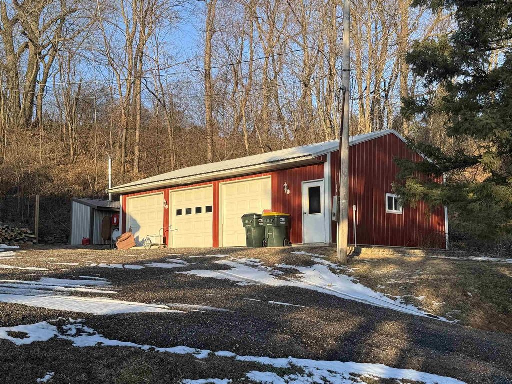 Photo of E5294A Herritz ROAD, Reedsburg, WI 53959 (MLS # 2017648)