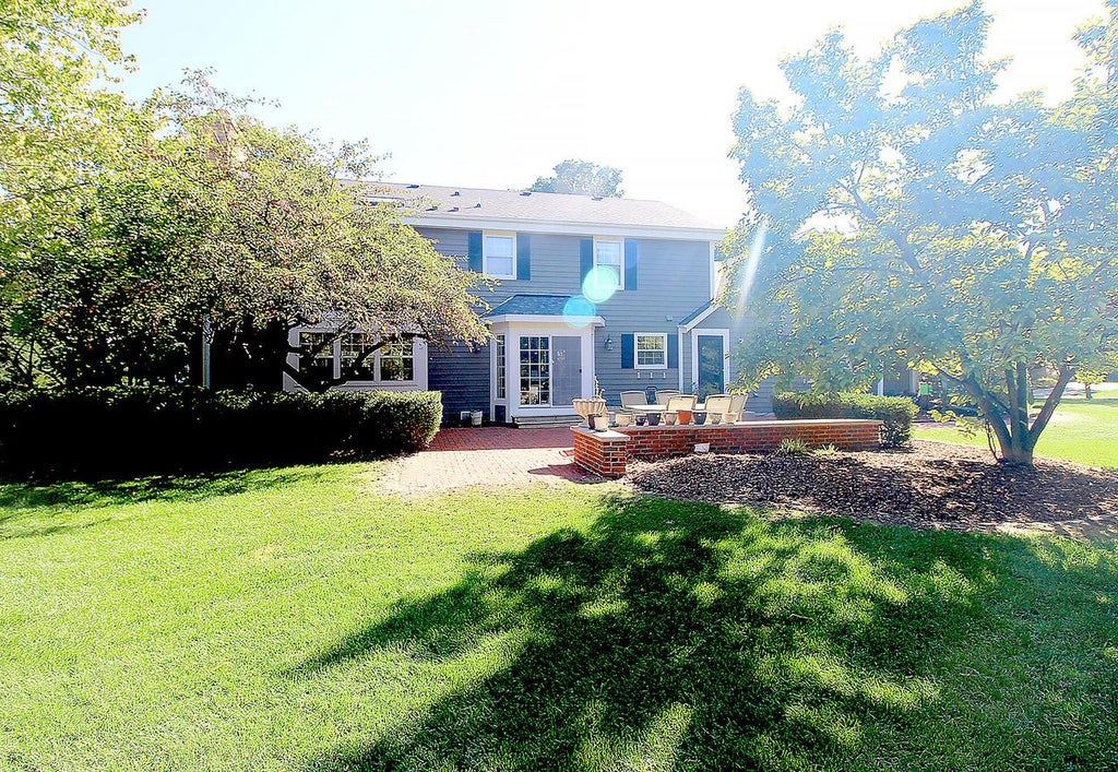 Photo of 10205 N Kenilworth CIRCLE, Mequon, WI 53092 (MLS # 1980603)