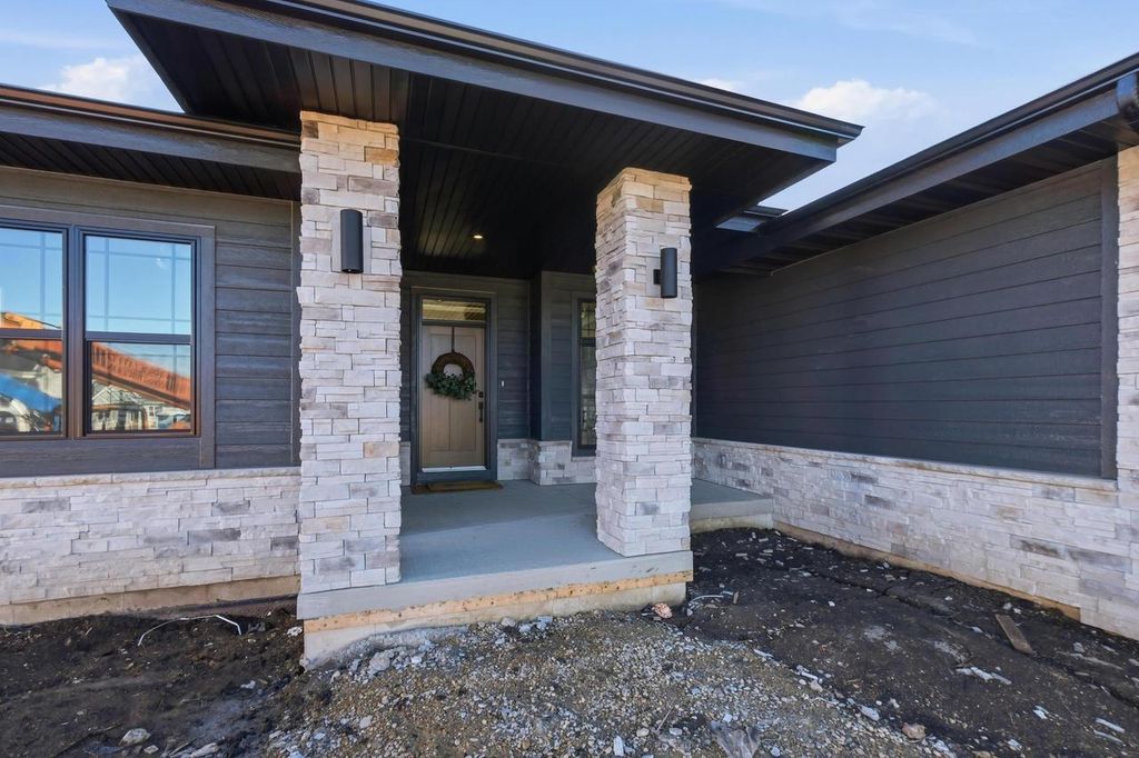 Photo of 910 Westbridge Court, lot 48 Ct, Waunakee, WI 53597 (MLS # 2016860)
