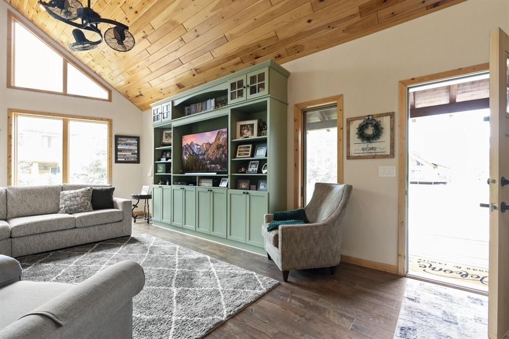 Photo of 306 Lake Shore DRIVE, Wisconsin Dells, WI 53965 (MLS # 2024316)