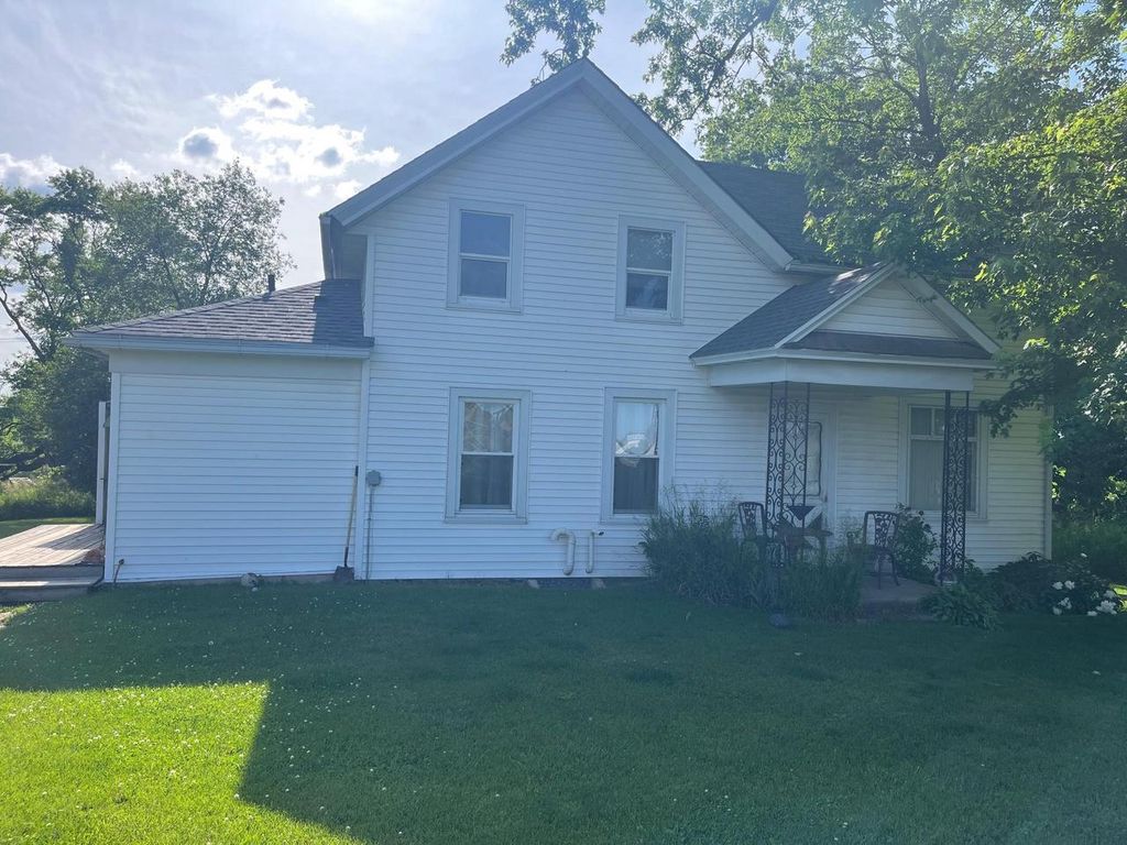 Photo of 4923 Meek ROAD, Arlington, WI 53911 (MLS # 2009808)