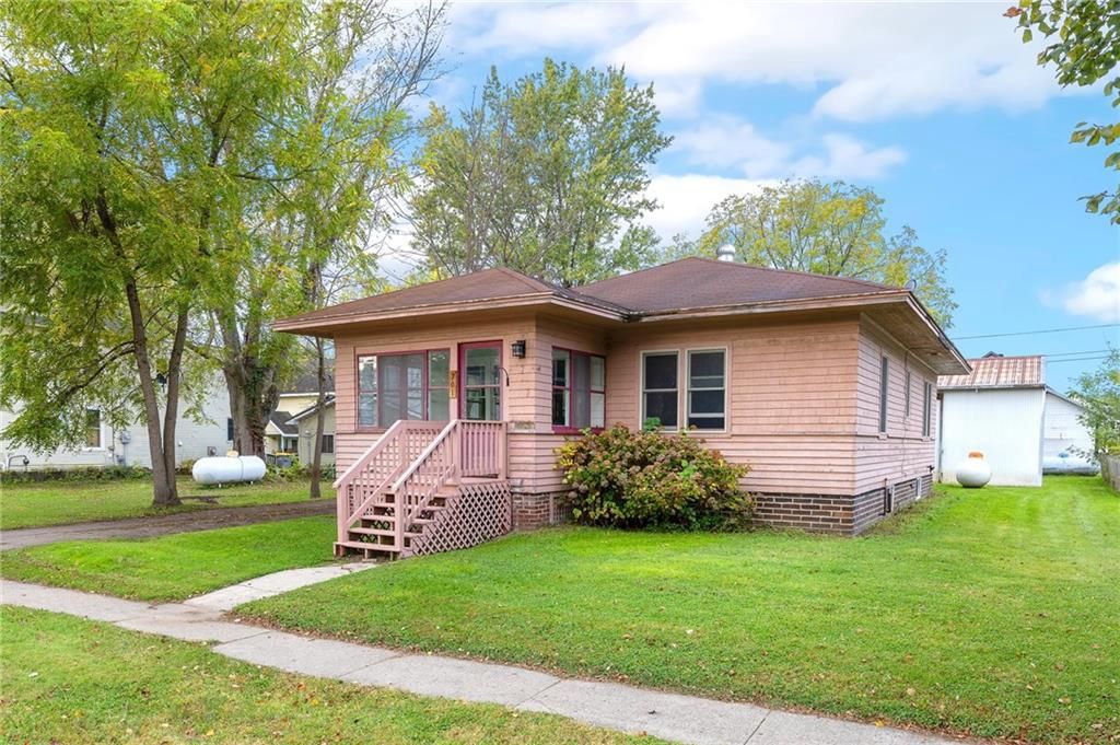 Photo of 701 Washington STREET, Melrose, WI 54642 (MLS # 1596471)