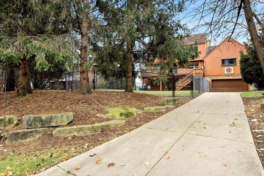 Photo of 1713 Miller COURT, Lake Geneva, WI 53147 (MLS # 1942868)