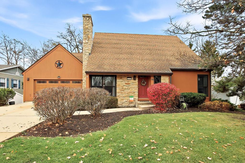 Photo of 1713 Miller COURT, Lake Geneva, WI 53147 (MLS # 1942868)