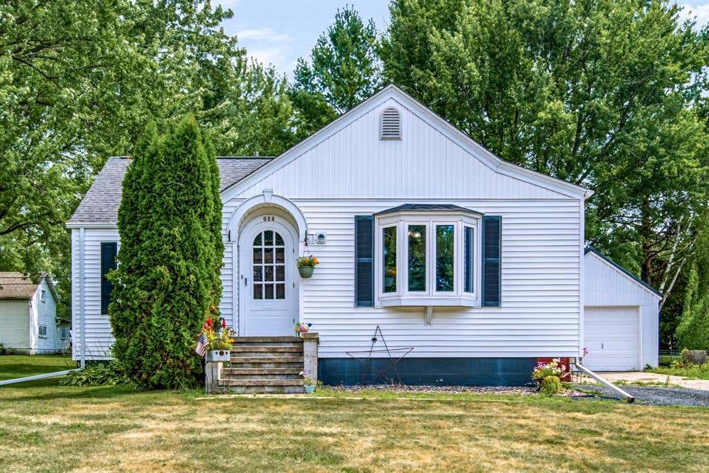 Photo of 614 Park AVENUE, Stanley, WI 54768 (MLS # 1603785)