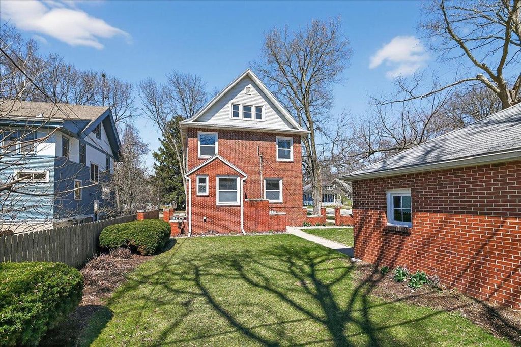 Photo of 2103 Madison STREET, Madison, WI 53711 (MLS # 2019831)