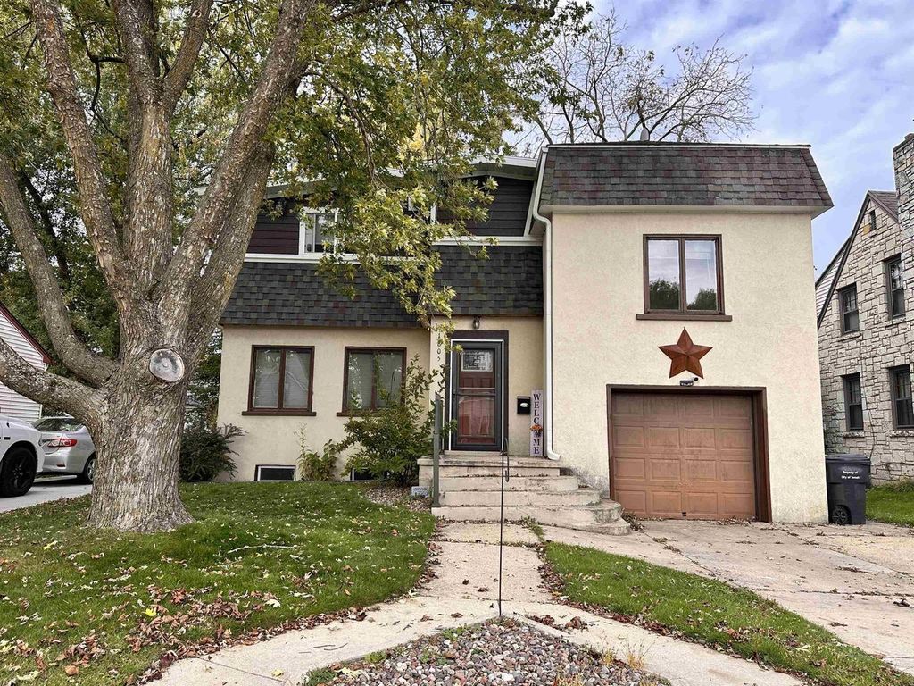 Photo of 1805 Superior AVENUE, Tomah, WI 54660 (MLS # 2010717)