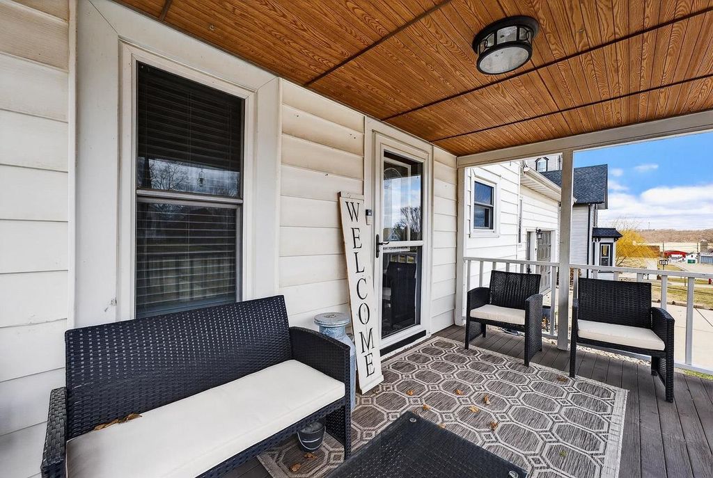 Photo of 305 S Warren STREET, South Wayne, WI 53587 (MLS # 2018415)