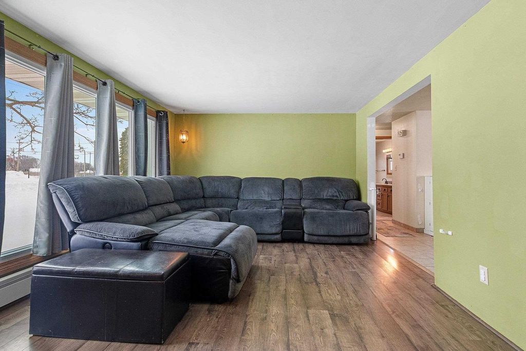 Photo of 735 Morning Glory LANE, De Pere, WI 54115 (MLS # 50322439)