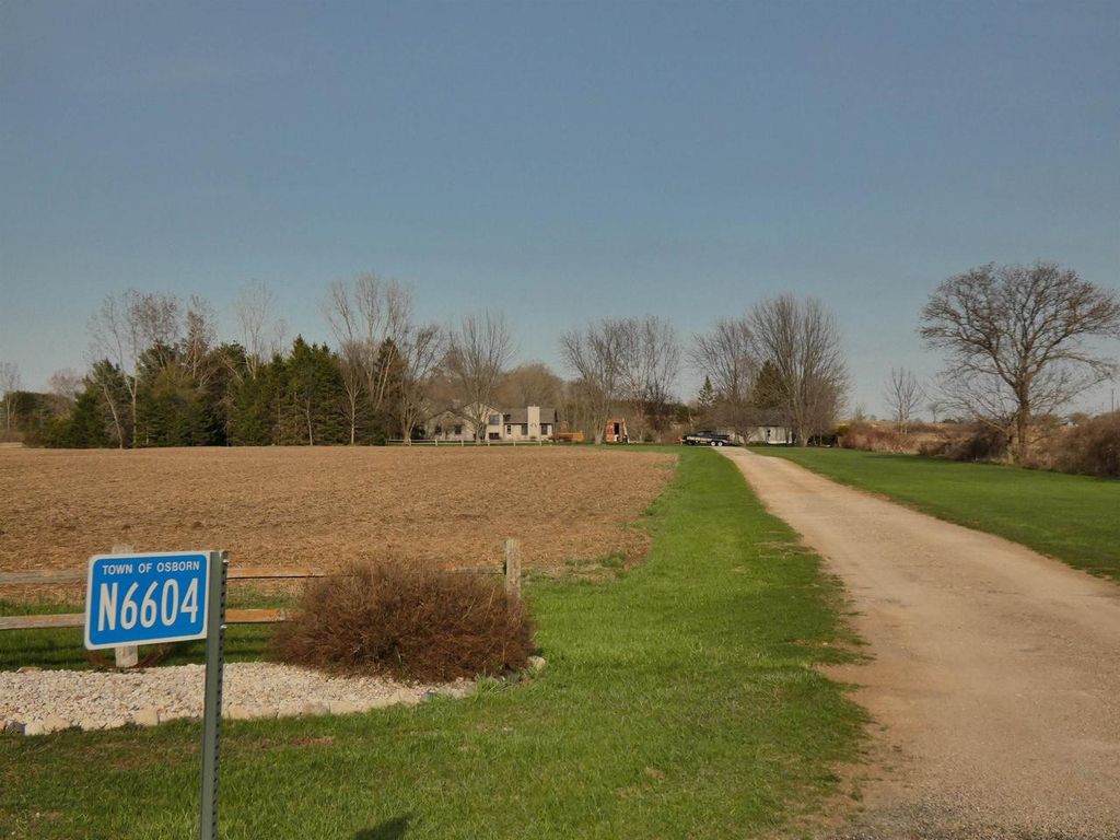 Photo of N6604 Ballard ROAD, Seymour, WI 54165 (MLS # 50324379)