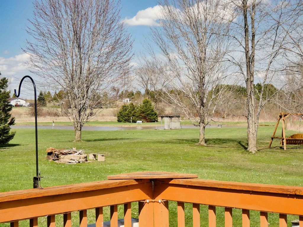 Photo of N6604 Ballard ROAD, Seymour, WI 54165 (MLS # 50324379)