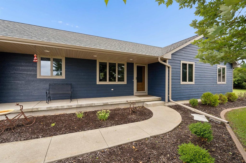 Photo of E8522 Thieme DRIVE, Fremont, WI 54940 (MLS # 50331537)