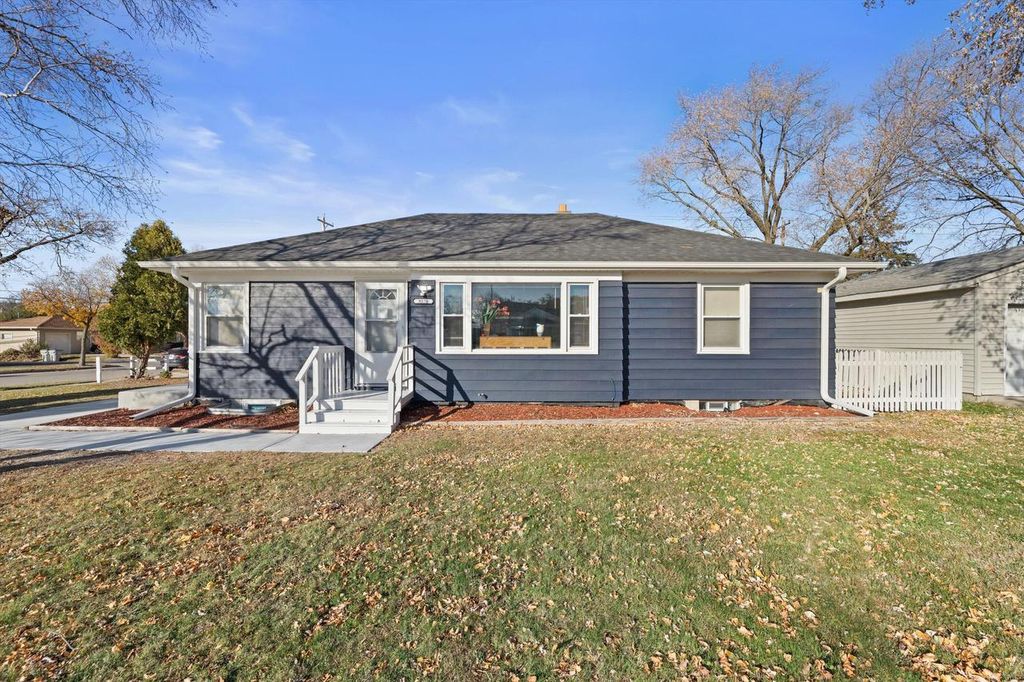 Photo of 9570 W Silver Spring DRIVE, Milwaukee, WI 53225 (MLS # 1942946)