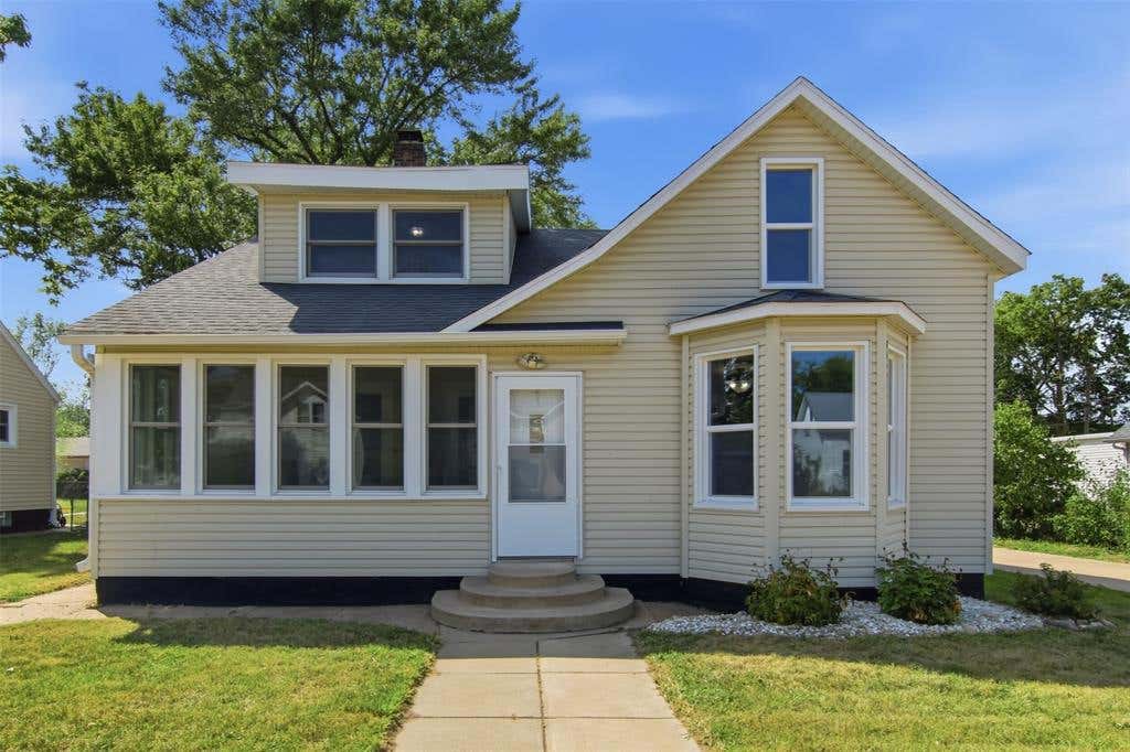 Photo of 618 Erin STREET, Eau Claire, WI 54703 (MLS # 1604424)